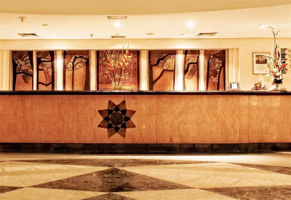 Arcadia Surabaya Hotel Dış mekan fotoğraf