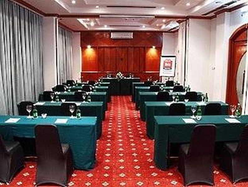 Arcadia Surabaya Hotel Dış mekan fotoğraf