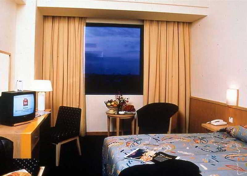 Arcadia Surabaya Hotel Dış mekan fotoğraf