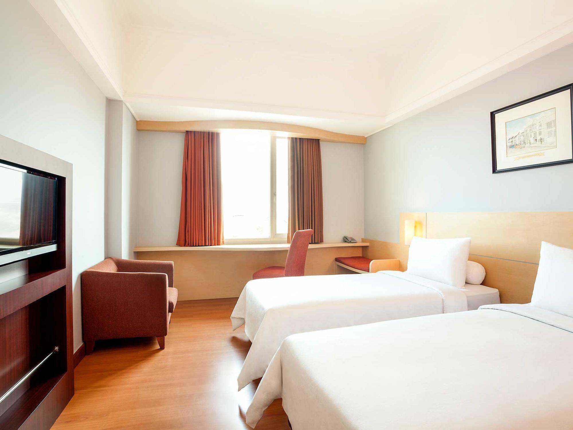 Arcadia Surabaya Hotel Dış mekan fotoğraf