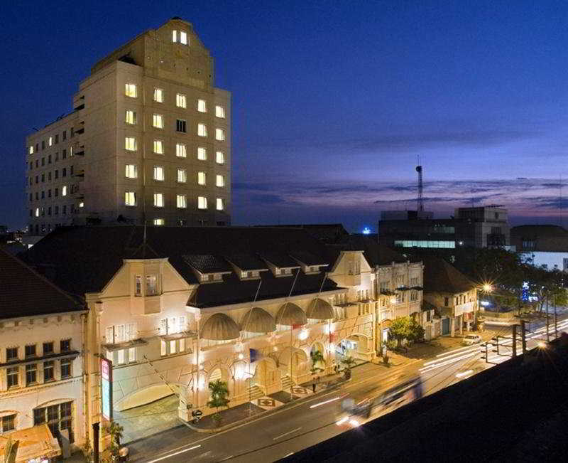 Arcadia Surabaya Hotel Dış mekan fotoğraf