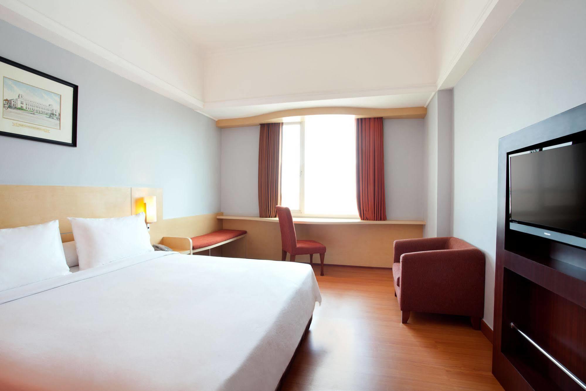 Arcadia Surabaya Hotel Dış mekan fotoğraf