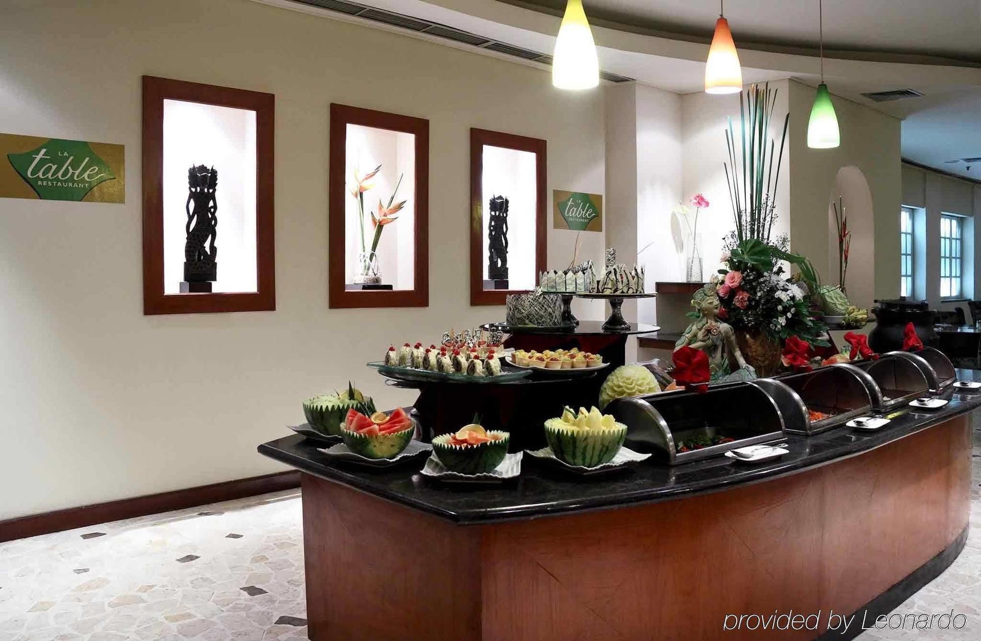 Arcadia Surabaya Hotel Dış mekan fotoğraf